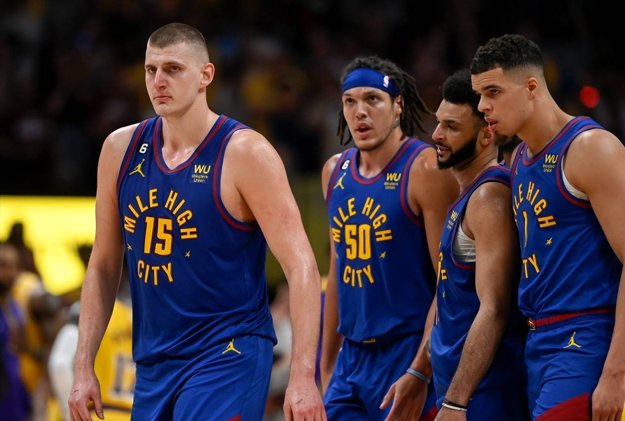 似和场边摄 似和场边摄